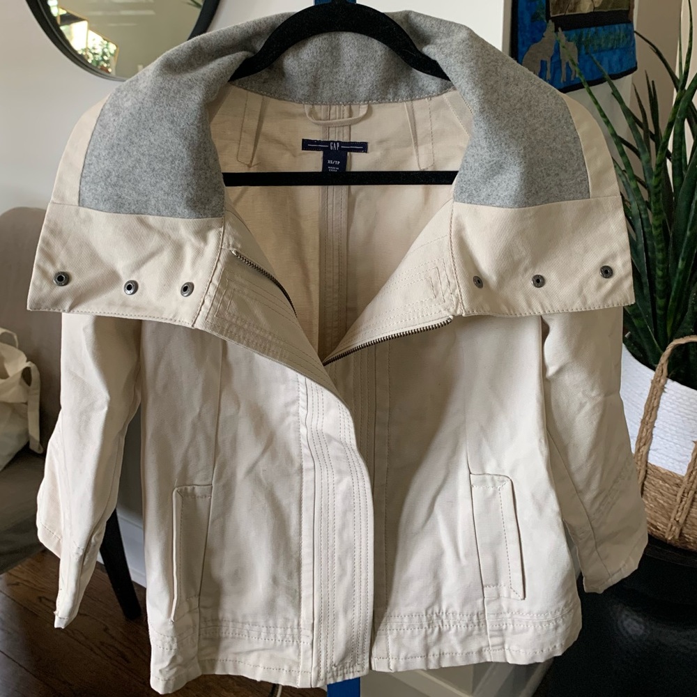 Gap Coat
